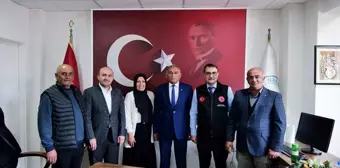 AK Parti Eskişehir Milletvekili Fatih Dönmez ve İl Başkanı Gürhan Albayrak, Han Belediye Başkanı Bekir Belceli'yi ziyaret etti