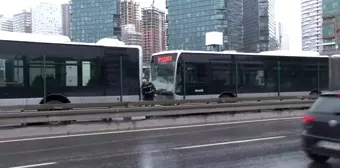 Kadıköy Fikirtepe'de Metrobüs Kazası