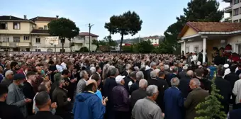 Trabzon'da Hacı Nusret Çakıroğlu'nun cenazesi toprağa verildi