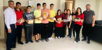 Depremin Vurduğu Hatay'da Konteyner Okula Kütüphane Kuruldu