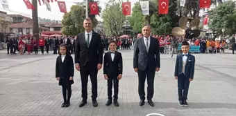 Kocaeli İlçelerinde 23 Nisan Törenleri Düzenlendi