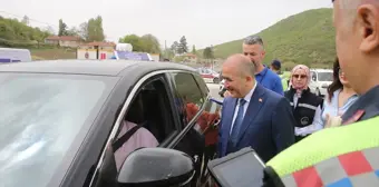 Huzur Şehri Tokat Projesi kapsamında trafik kurallarına uyan sürücülere teşekkür