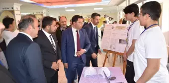 Ankara'da düzenlenen TÜBİTAK Bilim Fuarı'nda öğrenciler projelerini sergiledi