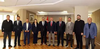 KOTO Heyeti Tahir Büyükakın'ı Tebrik Etti