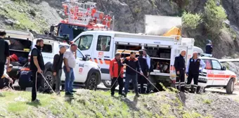 Hakkari'de Dereye Düşen Vatandaş İçin Arama Kurtarma Çalışması Başlatıldı