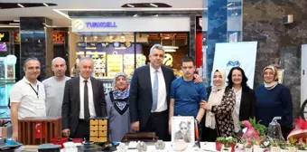 Otizmli Öğrencilerin El Emeği Ürünleri Sergilendi