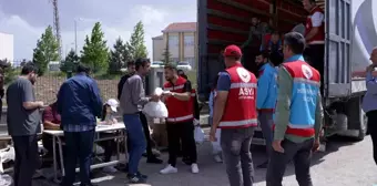 Malatya'da depremzedelere yardım dağıtıldı