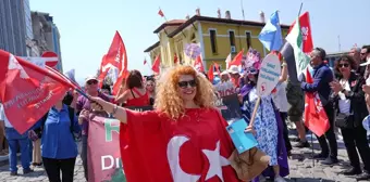 İzmir ve çevre illerde 1 Mayıs Emek ve Dayanışma Günü kutlandı