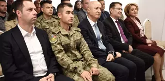 Kosova'da Türkçe ve Kimlik Konulu Söyleşi Gerçekleştirildi