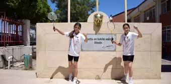 Antalya'dan Badminton Şampiyonasına Katılacak Sporculara Mahalle Muhtarı Sponsor Oldu