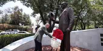 TBMM Başkanı Numan Kurtulmuş Meksika'da Atatürk Anıtı'nı ziyaret etti