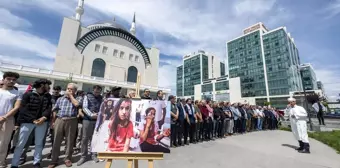 İsrail'in Gazze'ye saldırılarında hayatını kaybeden Müslümanlar için gıyabi cenaze namazı kılındı