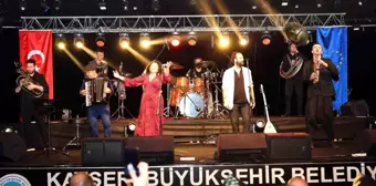 Avrupa Günü'nde Hadouti Orkestrası Kayseri'de Sahne Aldı