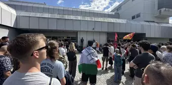 Berlin Üniversite Öğrencileri Filistin Destekçilerine Yönelik Baskıları Protesto Etti