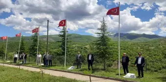 Bingöl'de 31 yıl önce şehit edilen 33 asker için anma töreni düzenlendi