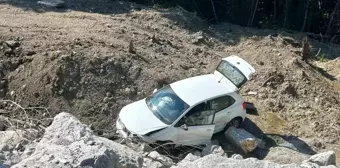 İnebolu'da şarampole uçan otomobilin sürücüsü yaralandı