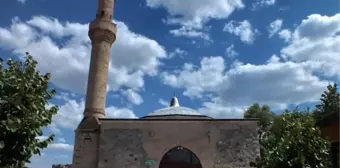 Yoncalı Alaaddin Keykubat Camii'nin Bakımsızlığı Vatandaşları Üzüyor