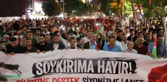 Elazığ'da İsrail saldırılarını protesto etmek için Aksa'ya gece yürüyüşü düzenlendi