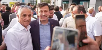 AK Parti İzmir İl Başkanlığında bayramlaşma programı düzenlendi