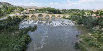 Kayseri'deki Tarihi Şahruh Köprüsü Yıllara Meydan Okuyor