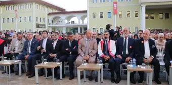 Üsküp'teki Uluslararası Balkan Üniversitesi'nde Mezuniyet Töreni Düzenlendi