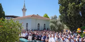 İzmir'deki patlamada hayatını kaybedenlerin cenazeleri defnedildi