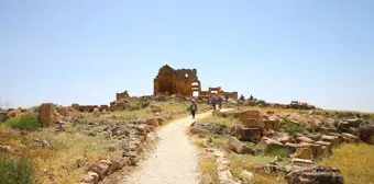 Zerzevan Kalesi'nde Mithras Tapınağı'nda gizli ayinlere katılanların konakladığı alan bulundu