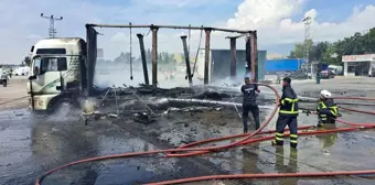 Amasya'da Akaryakıt İstasyonu Önünde Tır Yangını