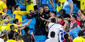 Copa America yarı finalinde Uruguaylı oyuncularla taraftarlar arasında kavga çıktı