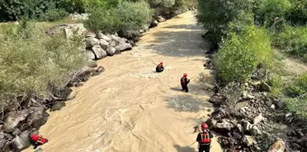 Erzurum-Artvin kara yolunda heyelan sonucu kaybolan 10 aylık bebek aranıyor