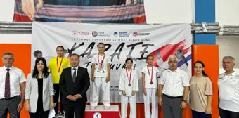 Sakarya'da 15 Temmuz Demokrasi ve Milli Birlik Günü karate turnuvası düzenlendi