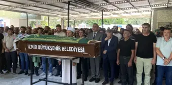 Çeşme'deki orman yangınında hayatını kaybedenler dualarla toprağa verildi