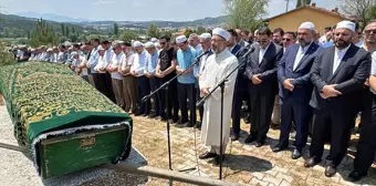 Diyanet İşleri Başkanı Ali Erbaş, özel kalem müdürünün dedesinin cenaze namazını kıldırdı