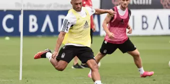 Premier Lig ekipleri Beşiktaş'ın Chamberlain'i transfer etmek için harekete geçti