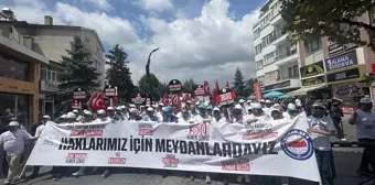 Memur-Sen Konfederasyonu Üyeleri Bolu'dan Ankara'ya Yürüyor