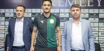 Sakaryaspor, Mustafa Pektemek'i kadrosuna kattı