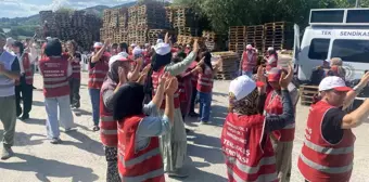 Çatalca'da Polonez Gıda İşçileri İşten Çıkarılmalarını Protesto Ediyor