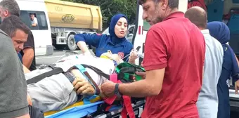 Rize'de 2 hafif ticari araç çarpıştı: 2 yaralı