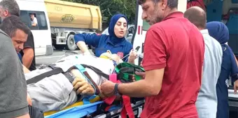 Rize'de Hafif Ticari Araçların Çarpışması Sonucu Bir Kişi Hayatını Kaybetti