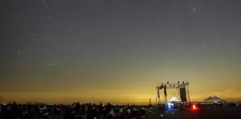 Karacabey'de binlerce kişi Perseid meteor yağmurunu gözlemledi