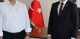 Ferizli Kaymakamı Hasan Balcı, Söğütlü Kaymakamlığına atanan Mehmet Göze'yi ziyaret etti