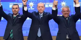 İki milletvekilinin AK Parti'ye geçmesi ile Meclis'teki sandalye dağılımı değişti