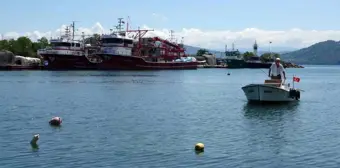 Karadeniz'de Balıkçılar Sezonun Açılmasını Bekliyor