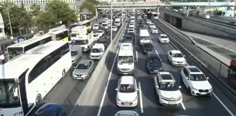 Kadıköy İstikametinde Trafik Yoğunluğu Oluştu