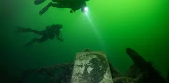 Marmara Depremi'nde su altında kalan Gölcük'ün 'batık şehri' görüntülendi