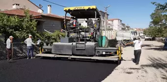 Melikgazi Belediyesi Selçuklu Mahallesi'nde 3 cadde ve 2 sokağı asfaltladı