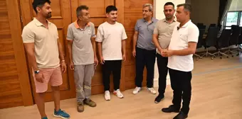 Manavgat Belediyesi İşçisi Dürüstlük Örneği Gösterdi