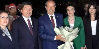 KKTC Cumhurbaşkanı Tatar ve Adalet Bakanı Tunç, Kıbrıs gazileri ve şehit yakınları ile buluştu