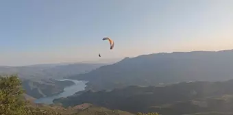 Çorum'un Oğuzlar ilçesindeki Tekke Dağı'na yamaç paraşütü için Uçuş Tescili Belgesi verildi