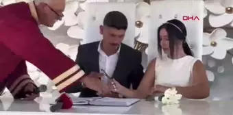 Nikah Memurunun Kızına Son Nikahı